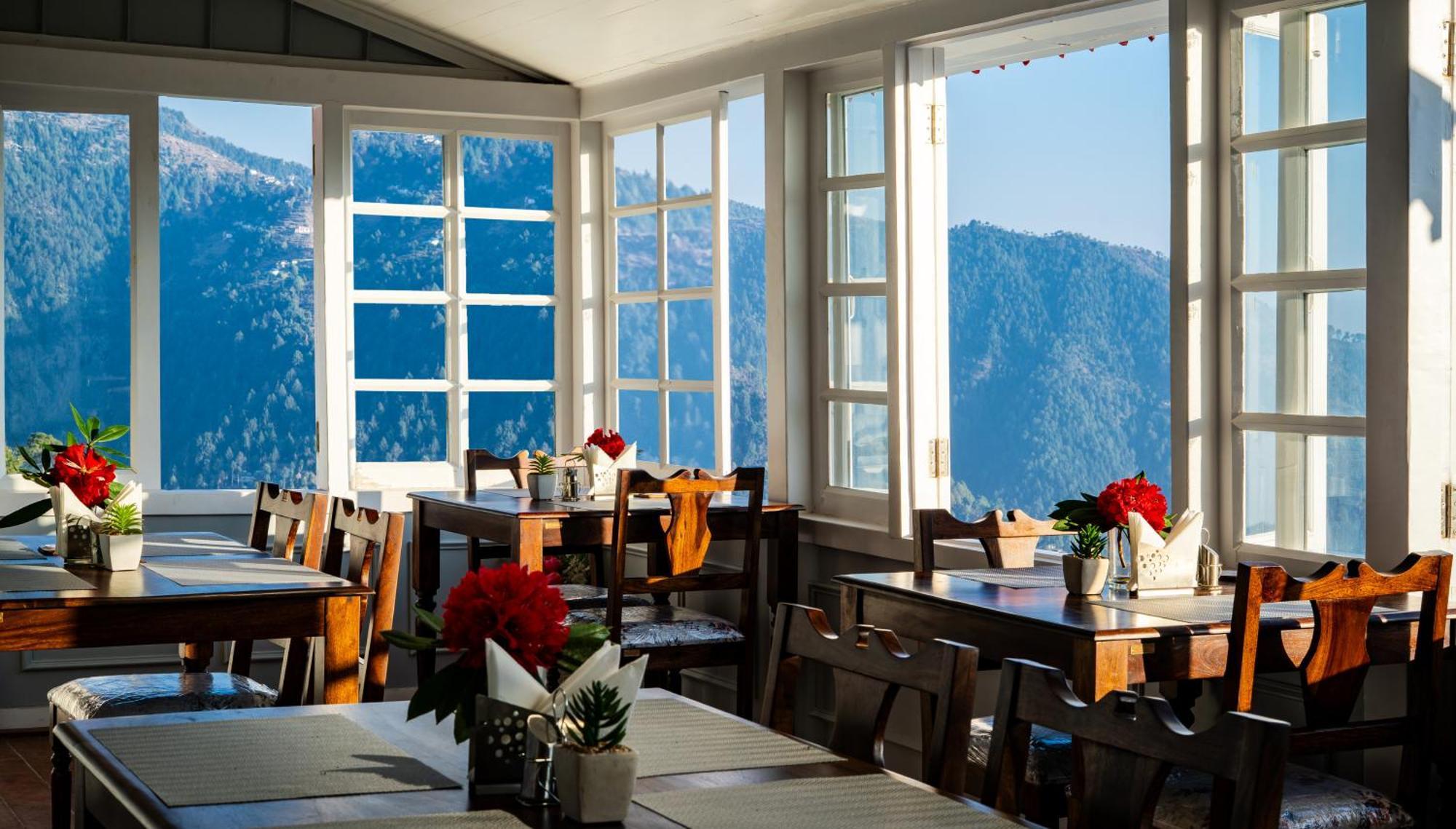 Hotel Crags Далхаузи Экстерьер фото